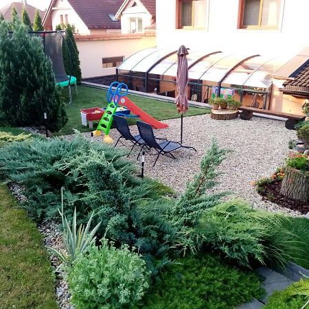 Brezno 2 Izbovy Apartman Sabi Luaran gambar