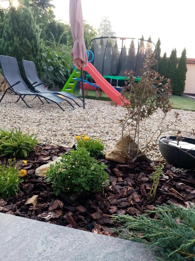 Brezno 2 Izbovy Apartman Sabi Luaran gambar