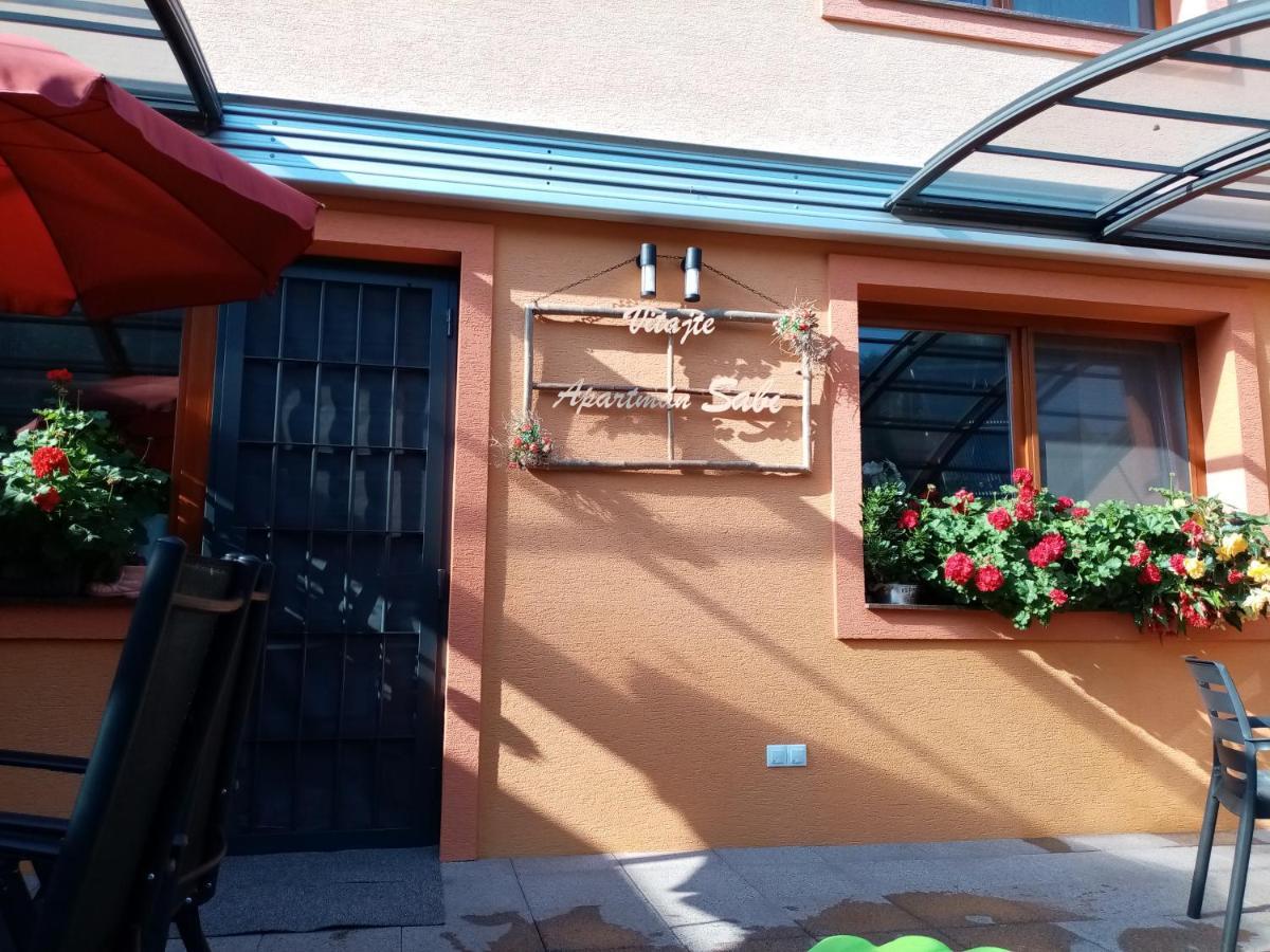 Brezno 2 Izbovy Apartman Sabi Luaran gambar