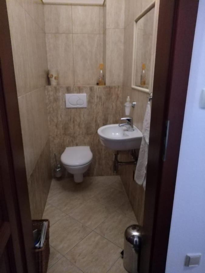 Brezno 2 Izbovy Apartman Sabi Luaran gambar