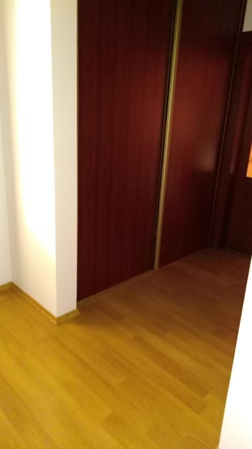 Brezno 2 Izbovy Apartman Sabi Luaran gambar