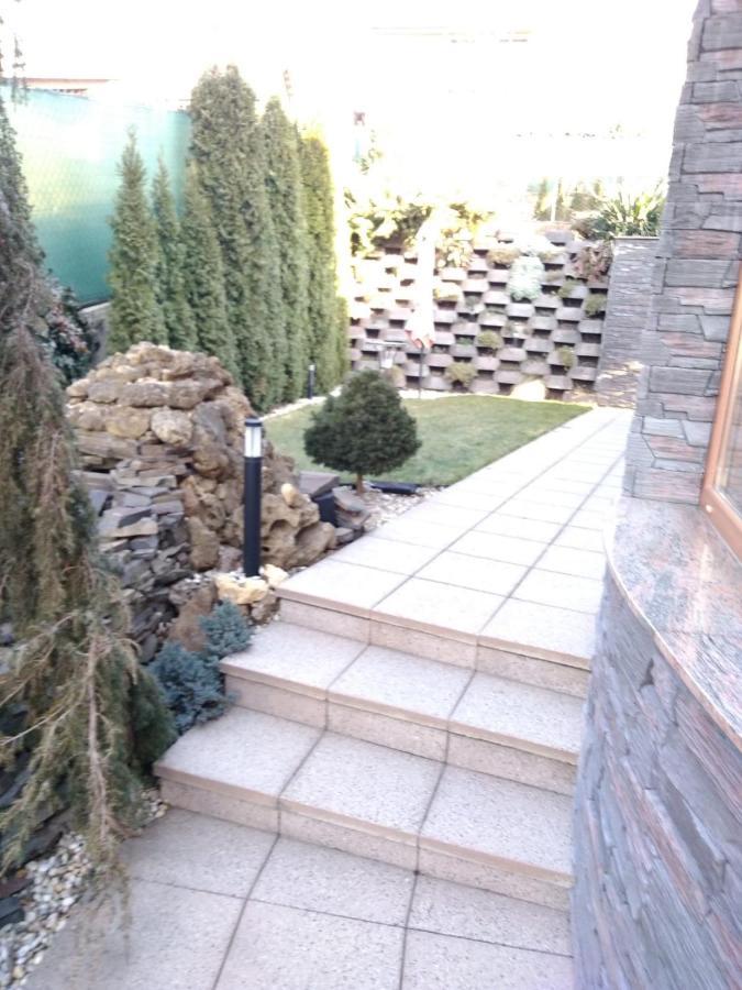Brezno 2 Izbovy Apartman Sabi Luaran gambar